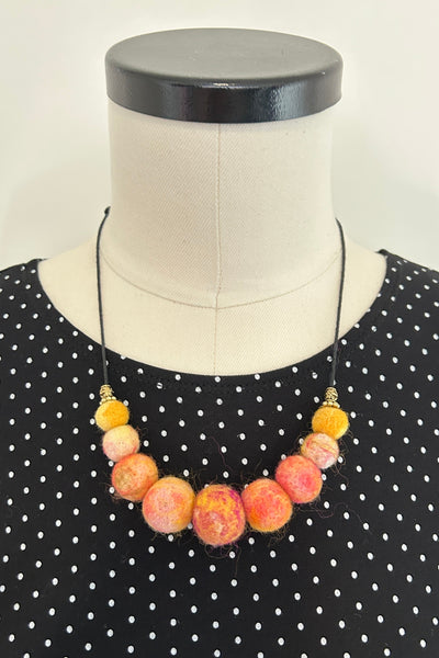 Wool Necklace in Sorbet