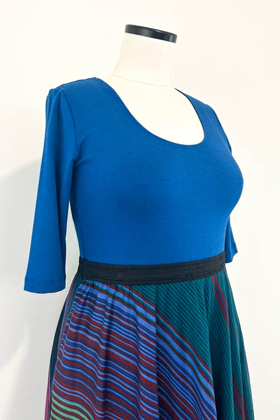 Prismatique Dress w/ Pockets LARGE