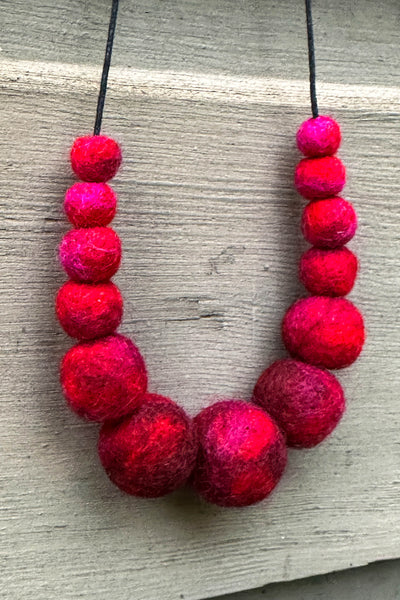 Wool Necklace in Tea Rose