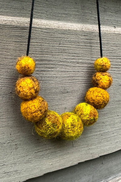 Wool Necklace in Sunburst