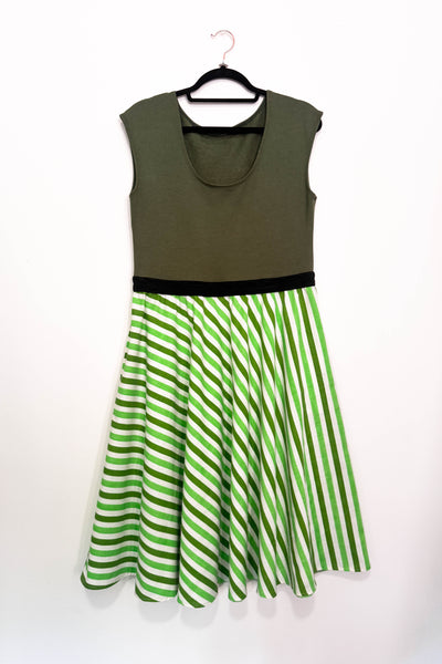 Seagrass Dress w/ Pockets LARGE