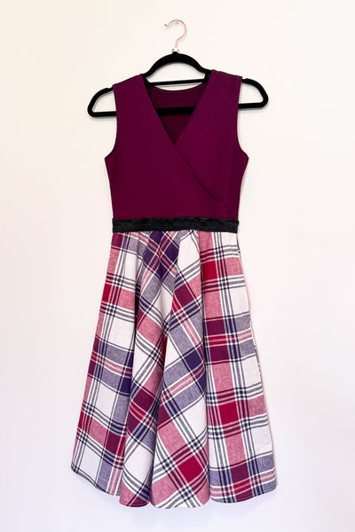 Berry Dress w/ Pockets XS