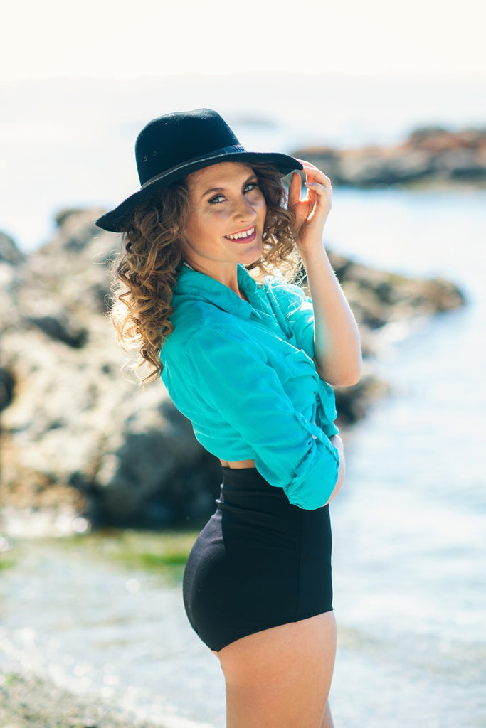 Ginger Bottoms in Black