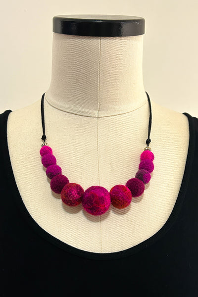 Wool Necklace in Boho Rose