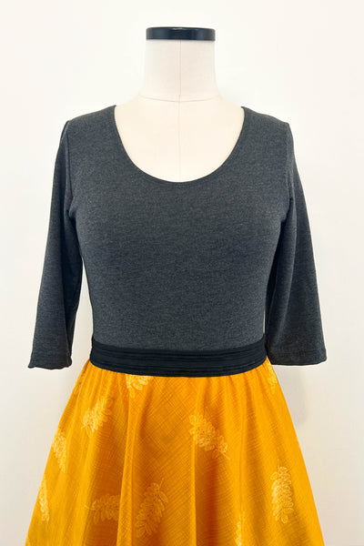 Gold Leaf Dress w/ Pockets MEDIUM