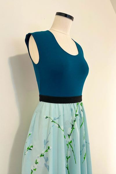 Willow Bloom Dress w/ Pockets MEDIUM