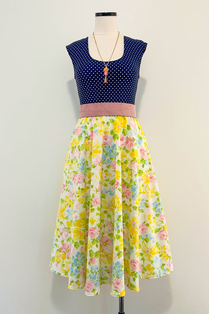 Petal Confetti Dress w/ Pockets MEDIUM