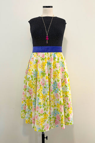 Petal Confetti Dress w/ Pockets LARGE