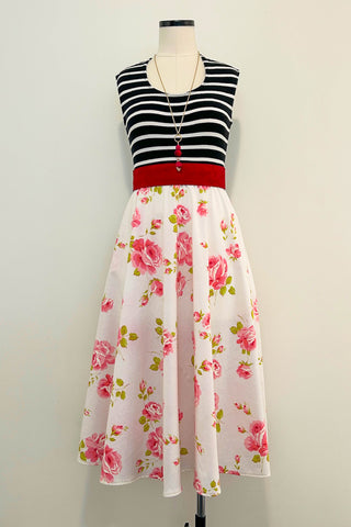 Rosalie Dress w/ Pockets MEDIUM