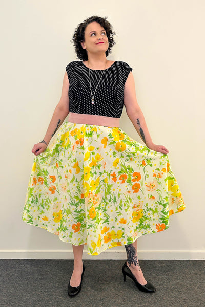 Buttercup Meadow Dress w/ Pockets MEDIUM