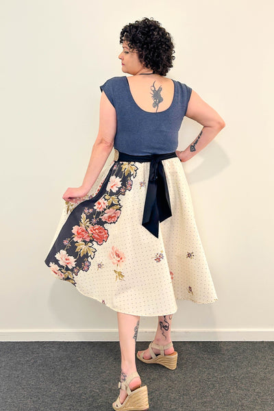 Camellia Dress w/ Pockets LARGE