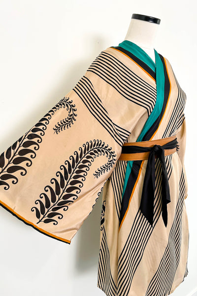 Short Kimono Robe Upcycled ~ Arnemetia