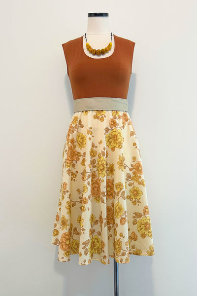 Honey Blossom Dress w/ Pockets MEDIUM