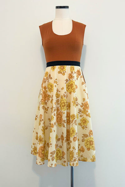 Honey Blossom Dress w/ Pockets MEDIUM