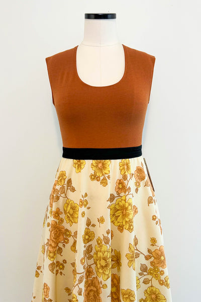 Honey Blossom Dress w/ Pockets MEDIUM