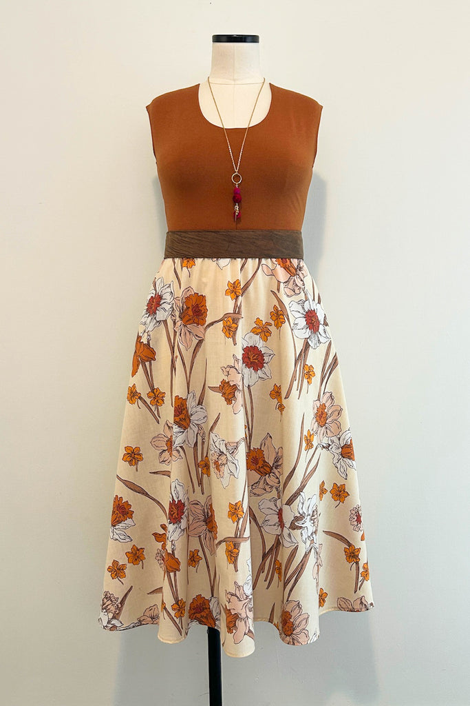 Daffodils Dress w/ Pockets XL