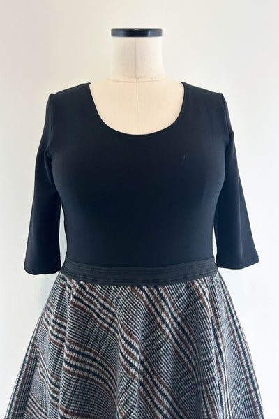 Highland Hearth Dress w/ Pockets LARGE