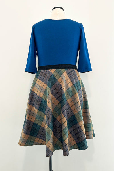 Golden Loch Dress w/ Pockets LARGE