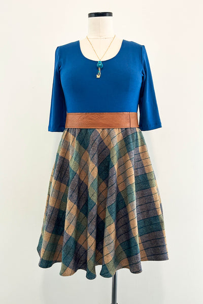 Golden Loch Dress w/ Pockets LARGE