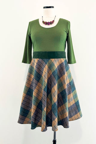 Golden Loch Dress w/ Pockets XL