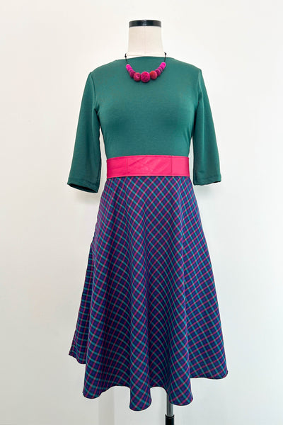 Thistleberry Dress w/ Pockets MEDIUM