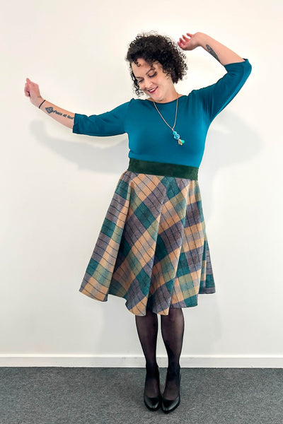 Golden Loch Dress w/ Pockets MEDIUM