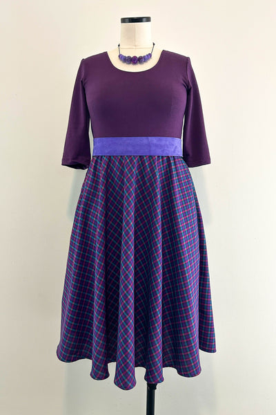 Thistleberry Dress w/ Pockets LARGE