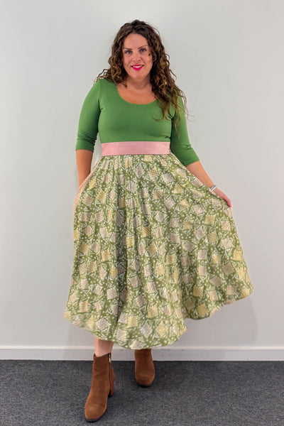 Morning Meadow Dress w/ Pockets MEDIUM