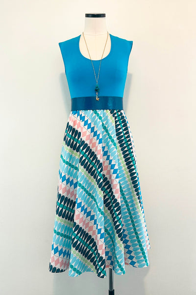 Folk Tale Dress w/ Pockets MEDIUM