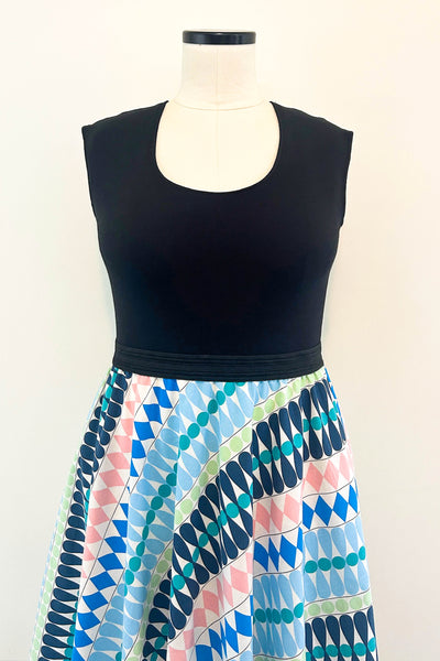 Folk Tale Dress w/ Pockets LARGE