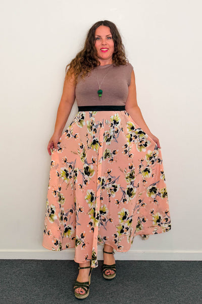 First Kiss Dress w/ Pockets MEDIUM