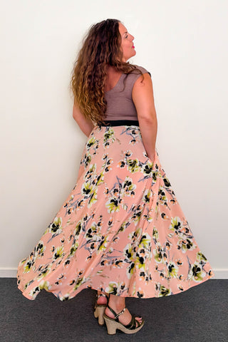 First Kiss Dress w/ Pockets MEDIUM