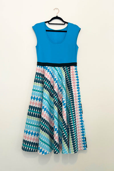 Folk Tale Dress w/ Pockets MEDIUM