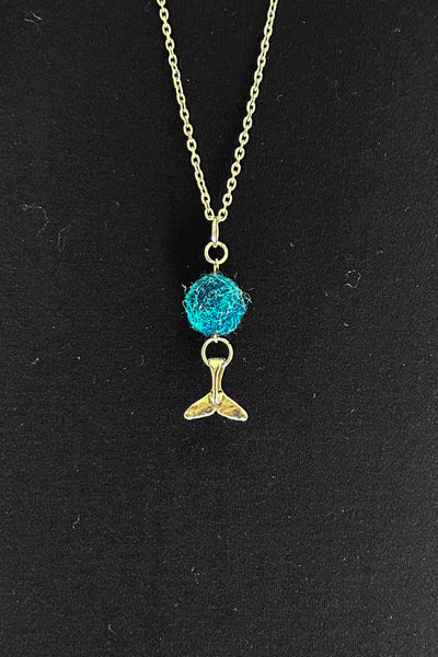 Wool Necklace in Whale Song