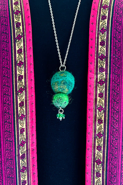 Wool Necklace in Mossy
