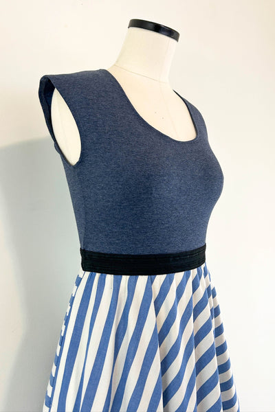Coastline Dress w/ Pockets MEDIUM