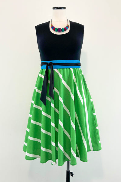 Spearmint Dress w/ Pockets LARGE