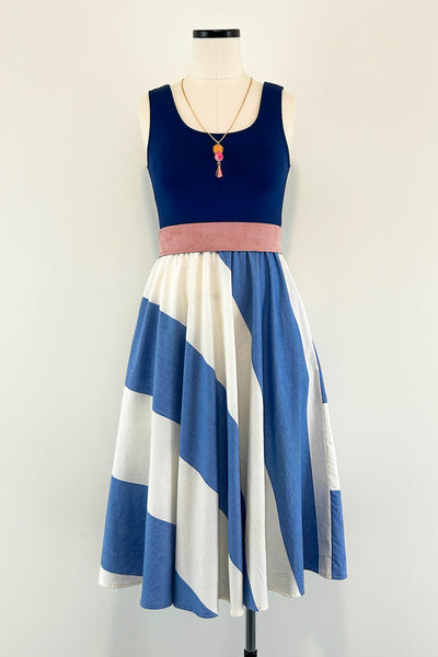 Best Coast Dress w/ Pockets SMALL
