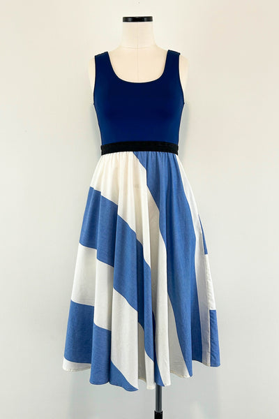 Best Coast Dress w/ Pockets SMALL