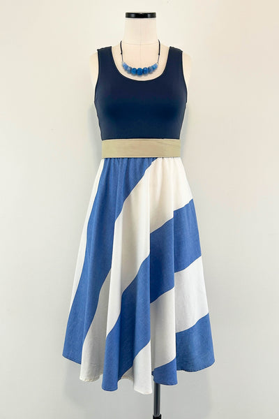 Best Coast Dress w/ Pockets MEDIUM