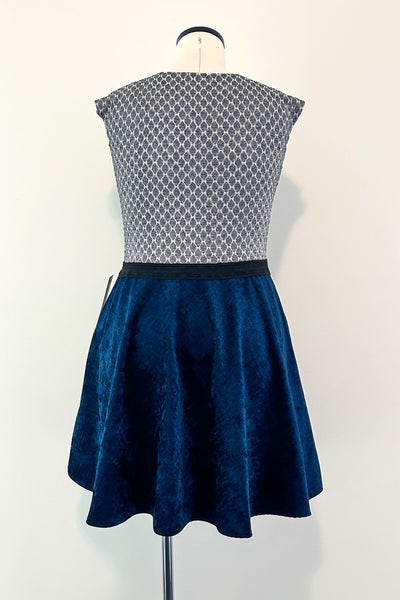 Glisten Up Dress w/ Pockets LARGE