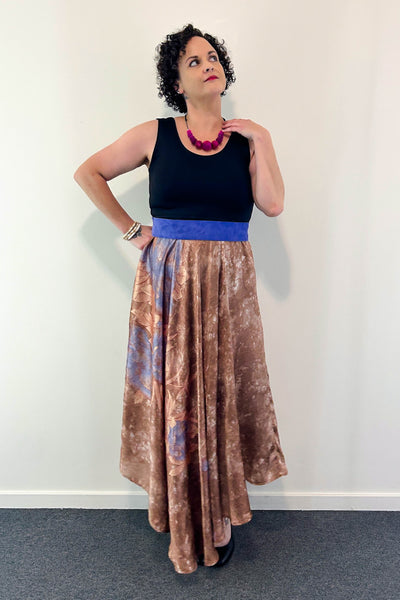 Champagne Dress w/ Pockets MEDIUM