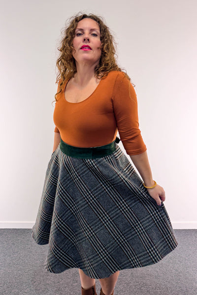 Highland Hearth Dress w/ Pockets MEDIUM