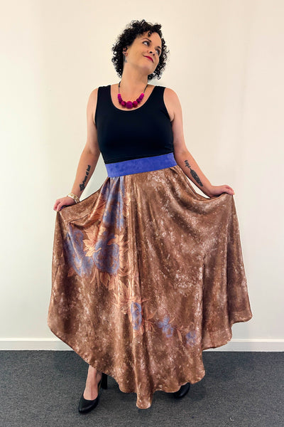 Champagne Dress w/ Pockets MEDIUM