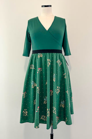 Greensleeves Dress w/ Pockets LARGE