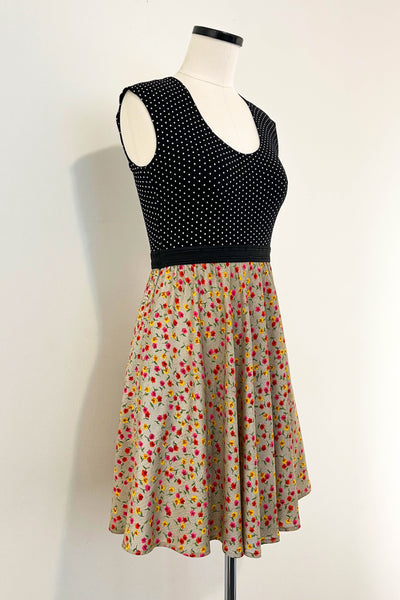 Sweetpea Dress w/ Pockets SMALL
