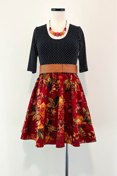 Good Cheer Dress w/ Pockets SMALL