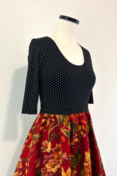 Good Cheer Dress w/ Pockets SMALL