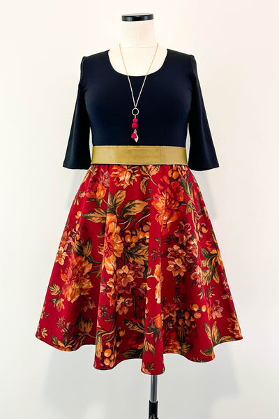 Good Cheer Dress w/ Pockets LARGE