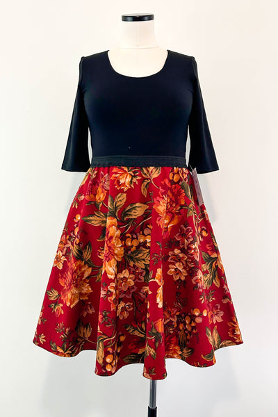 Good Cheer Dress w/ Pockets LARGE